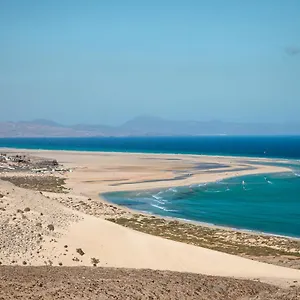 https://villas-el-paraiso.in-canary-islands.com